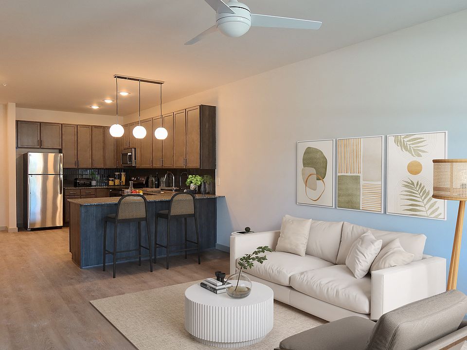 Chef Ready Kitchen and Oversized Living Room