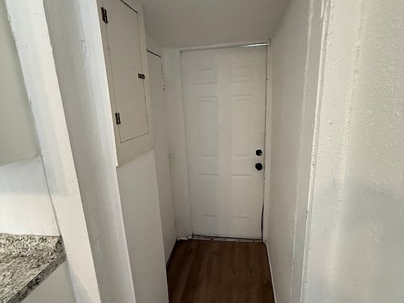 3rd image of 1425 14th St W APT C