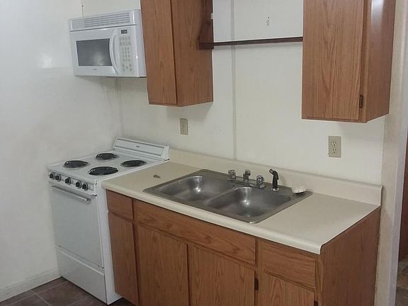 2nd image of 110 S Poplar St APT 10