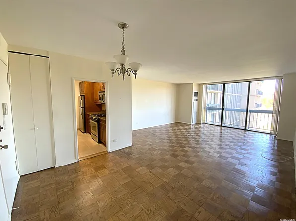 27110 Grand Central Parkway #5Y, Floral Park, NY 11005