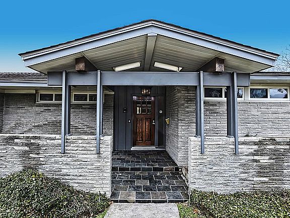 2nd image of 5838 Wigton Dr
