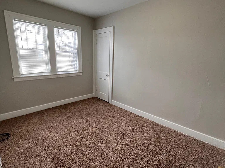 1343 Houseman Ave NE — Photo 7
