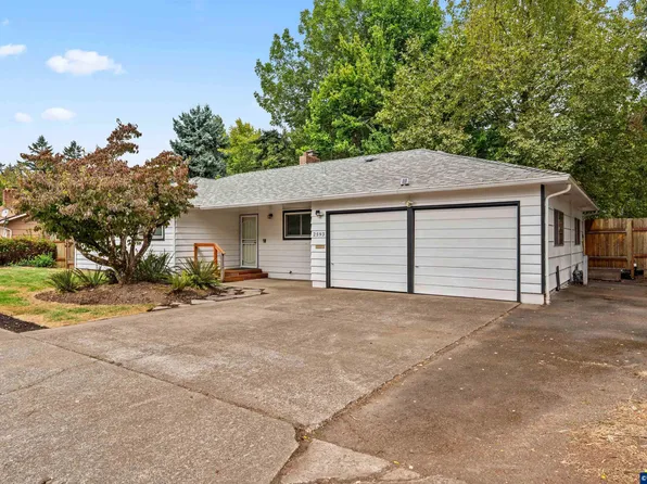 2593 Honeysuckle Way NE, Salem, OR 97301