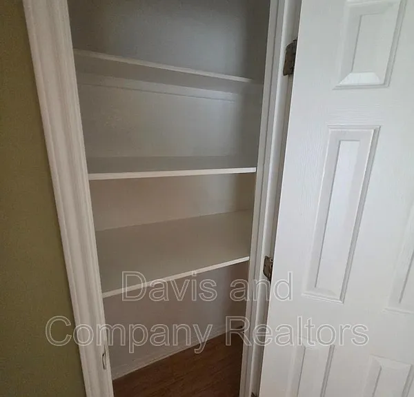 5203 Canadian Ave — Photo 13