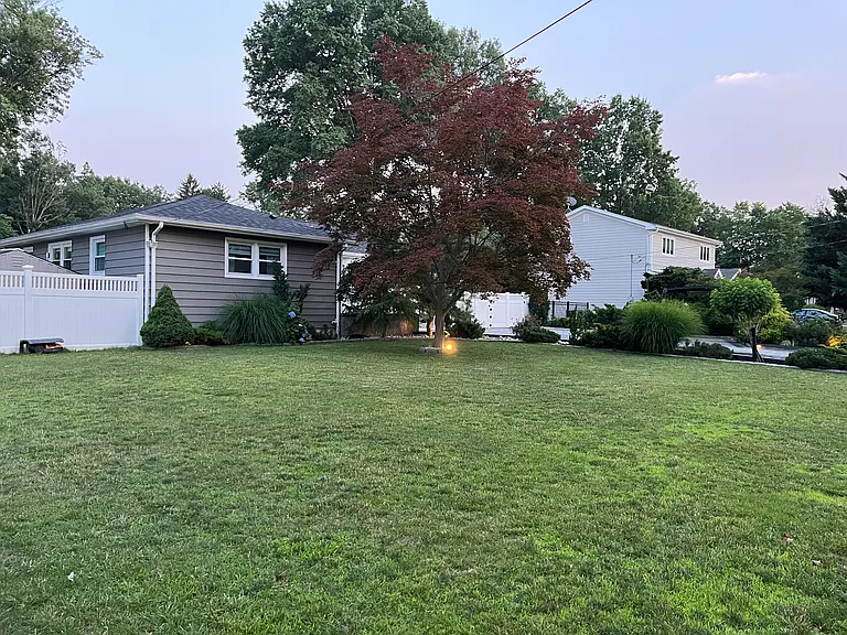 121 Stonehenge Ter — Photo 2