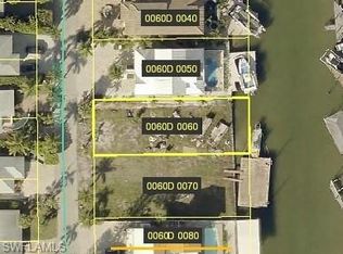 433 Palermo Cir, Fort Myers Beach, FL 33931
