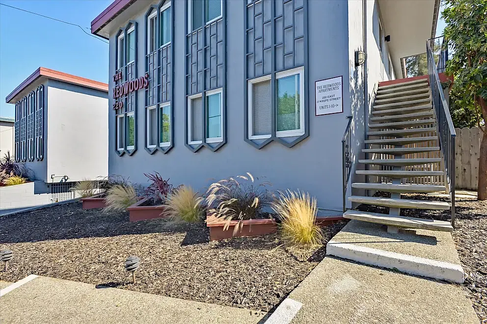 1 bed, $2,350 — Photo 2