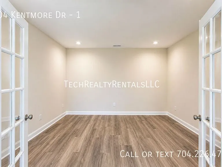 104 Kentmore Dr #1 — Photo 15