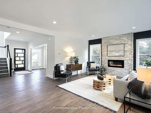 2nd image of 80 Tupelo St