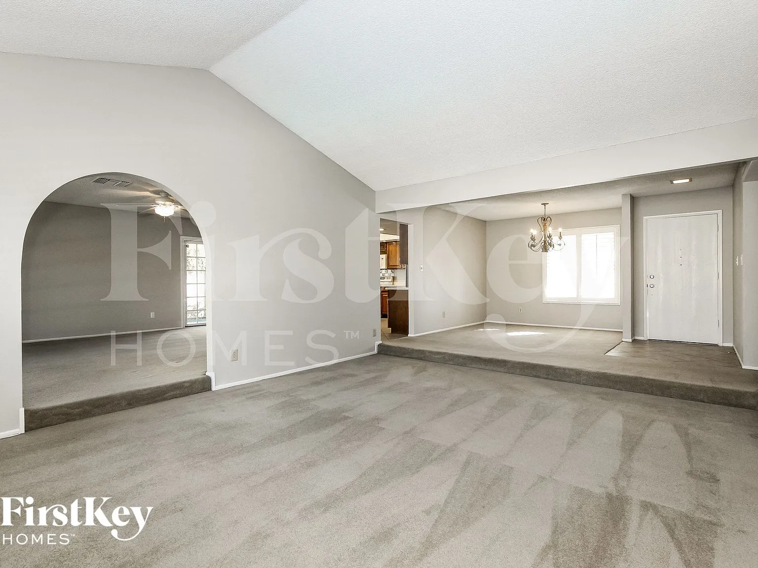 3 bed, 2.0 bath, 1822 sqft, $2,235 — Photo 2