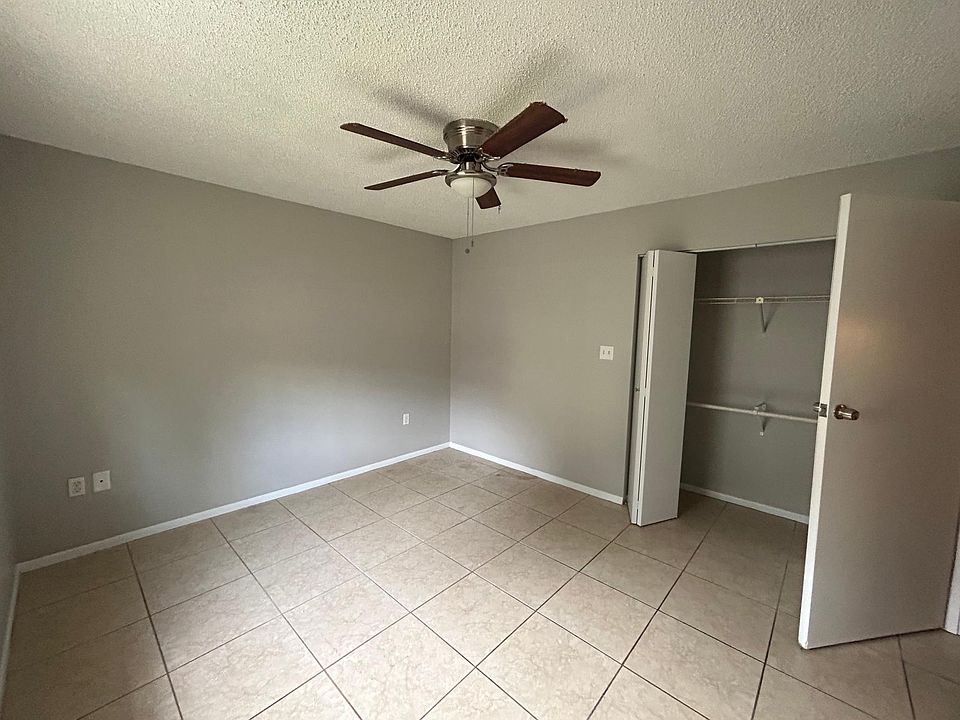1st image of 2106 Lake Ave #2