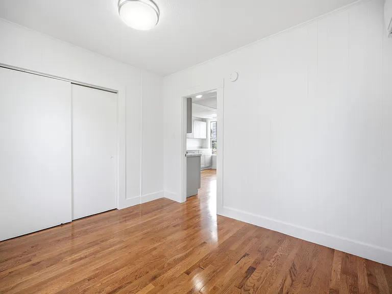 27 Linden St #27 — Photo 14