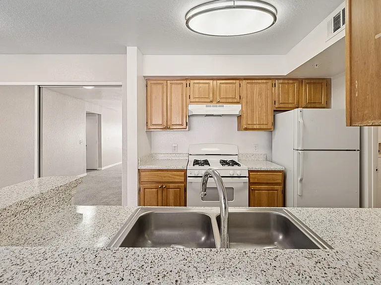 Vista Haven Apartment Homes — Photo 15