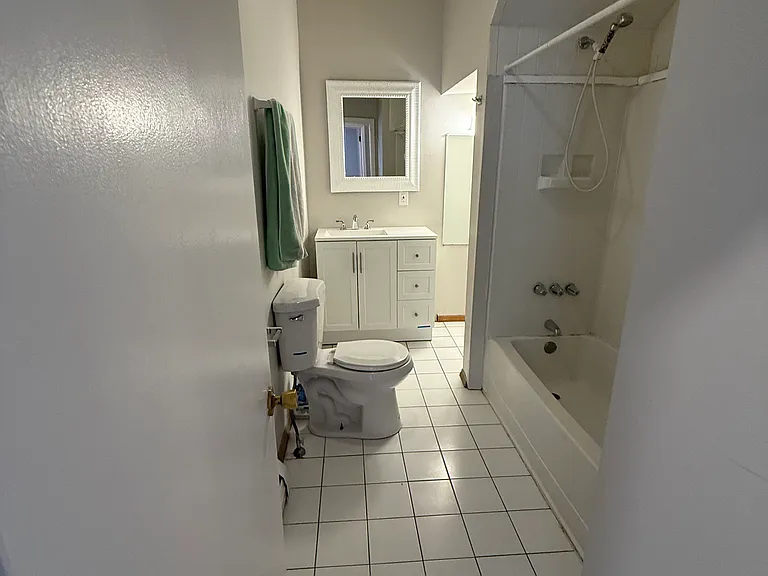 38 State St #A — Photo 8