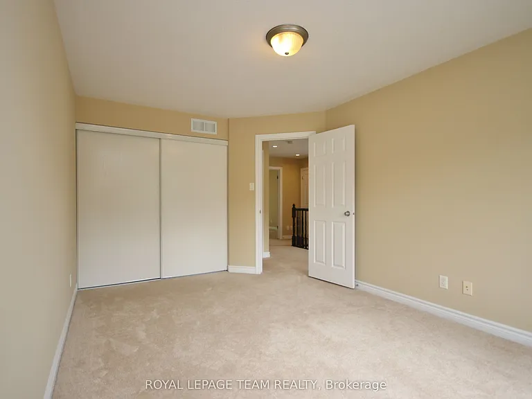 593 Clearbrook Dr — Photo 19