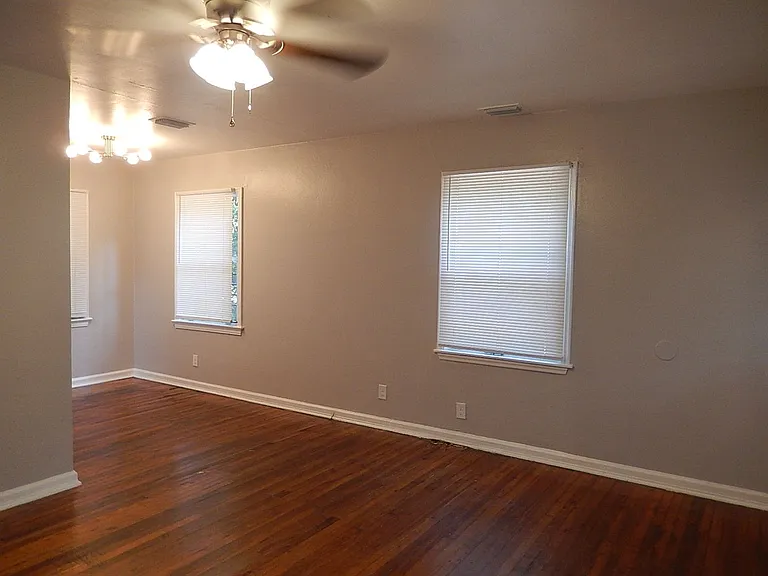 768 Arkansas St — Photo 3