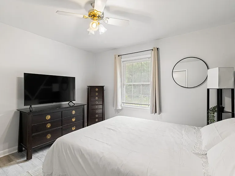 5614 Athens Ln — Photo 15