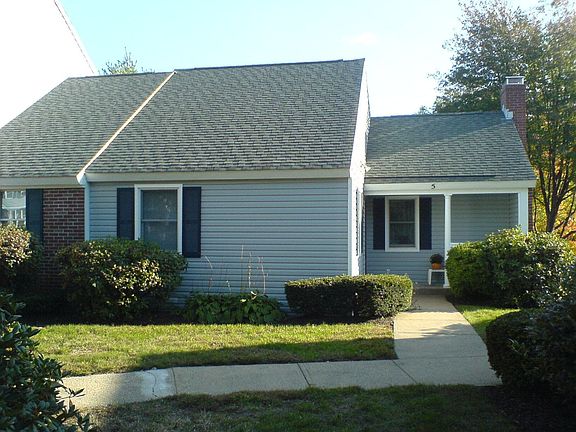 Entry to 5 Victoria Heights