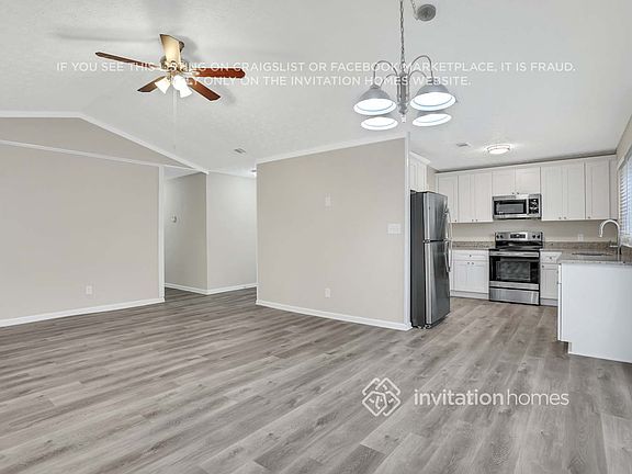 4th image of 565 Lakeridge Cir SE