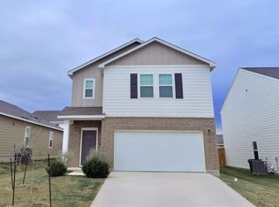 313 Magnum Force Dr, Jarrell, TX 76537