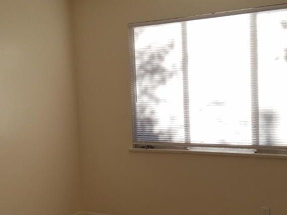 5th image of 9976 Live Oak Ave
