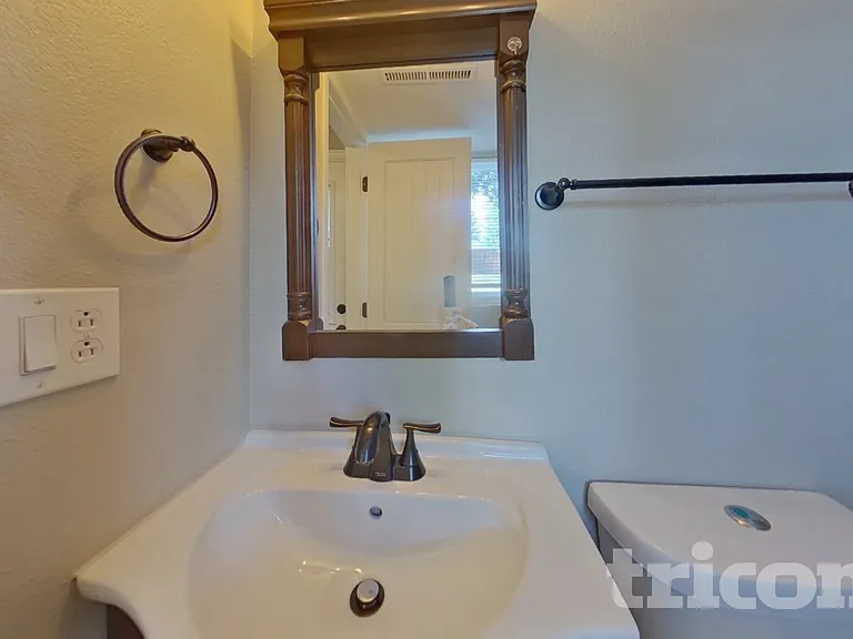 4615 El Camino Dr — Photo 13