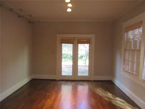 5th image of 2609 Hibernia St