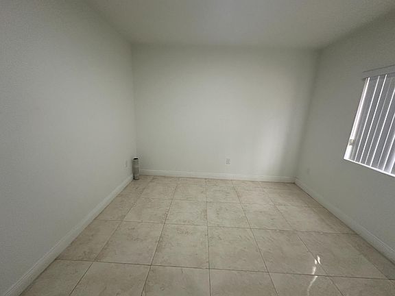 Unit Photo