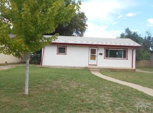 525 Collins Ave, Pueblo, CO 81005