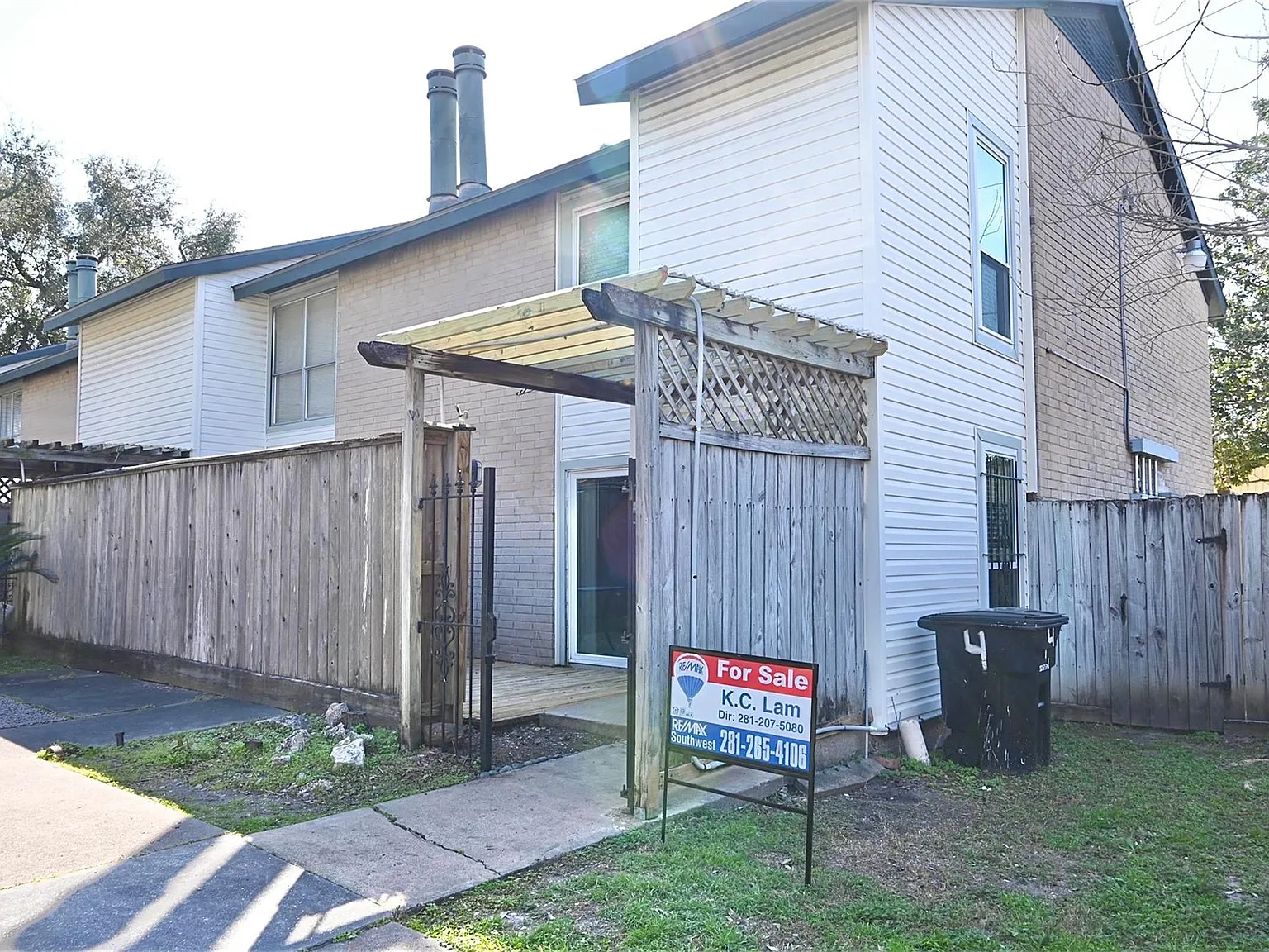 2 bed, 2.5 bath, 1381 sqft, $1,500 — Photo 2