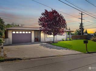 3301 NE 11th Pl, Renton, WA 98056
