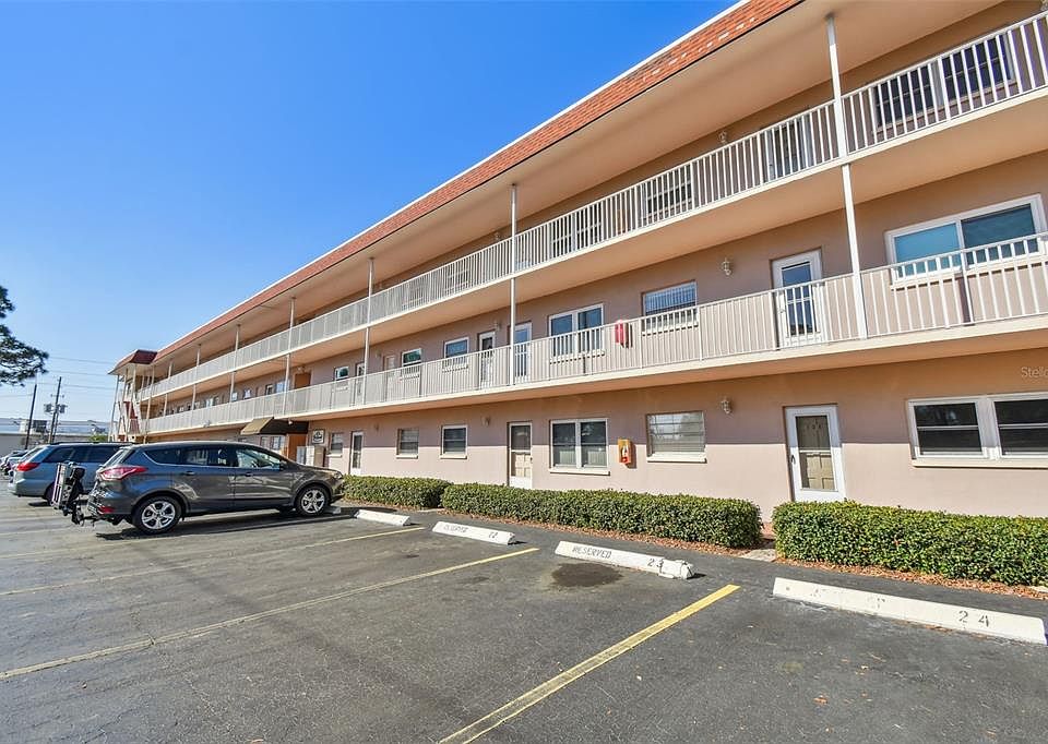 1st image of 6645 1ST AVENUE N #107