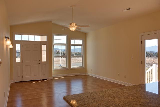 1st image of 738 Coltsfoot Ln