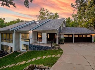 12204 Catalina St, Leawood, KS 66209