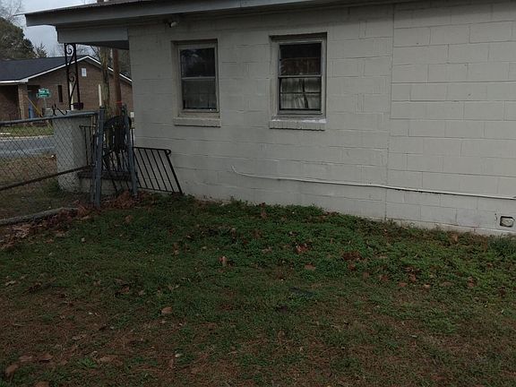 3rd image of 1020 N James Street