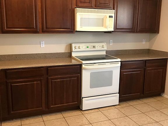 3rd image of 21179 E Avenida Del Valle