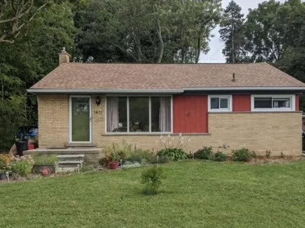 1411 Collegewood Dr, Ypsilanti, MI 48197