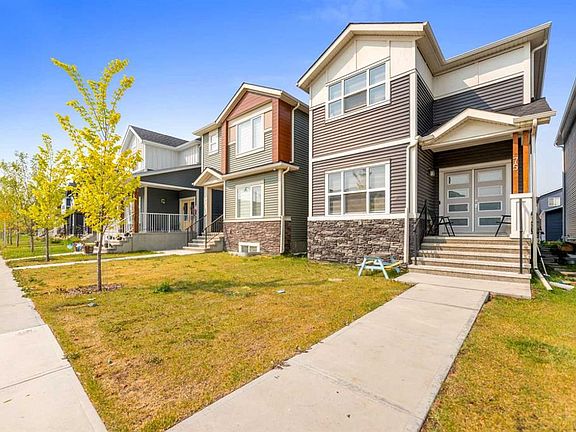 2nd image of 75 Homestead Park NE