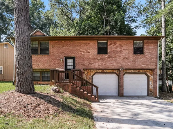 1073 Cherokee Hts, Stone Mountain, GA 30083