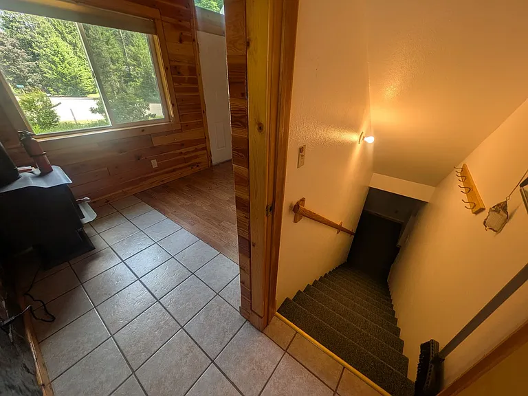 31 Elmes Dr — Photo 18