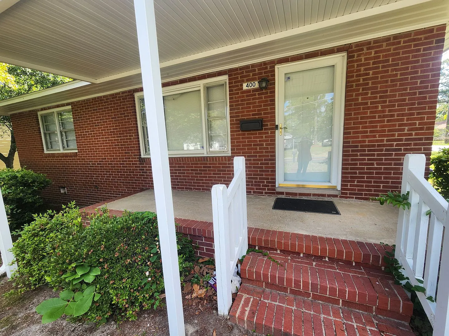 R400RO — Photo 2