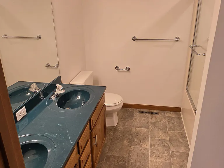 101 E Little St #B — Photo 5