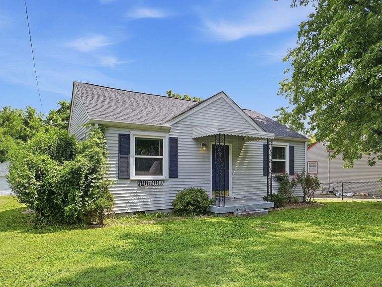 Listing photo 2