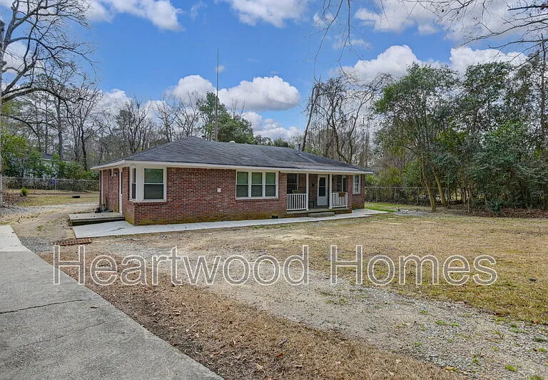 3300 Margrave Rd #B — Photo 25