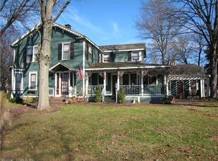 88 Pine St, Wallingford, CT 06492