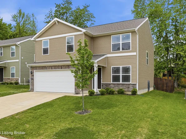 8990 Auburn Woods Rd, Louisville, KY 40214