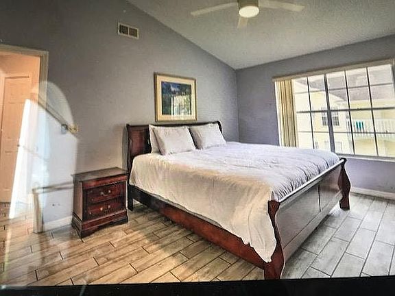 3rd image of 5002 Laguna Bay Cir #206