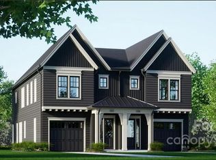 332 E Peterson Dr, Charlotte, NC 28217