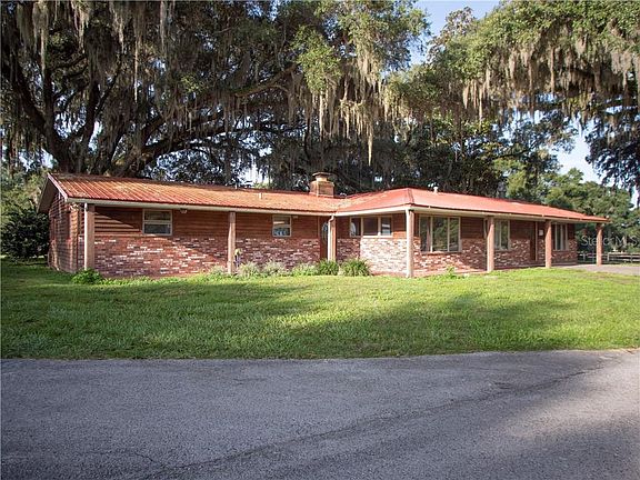 4th image of 3800 NW 165th St