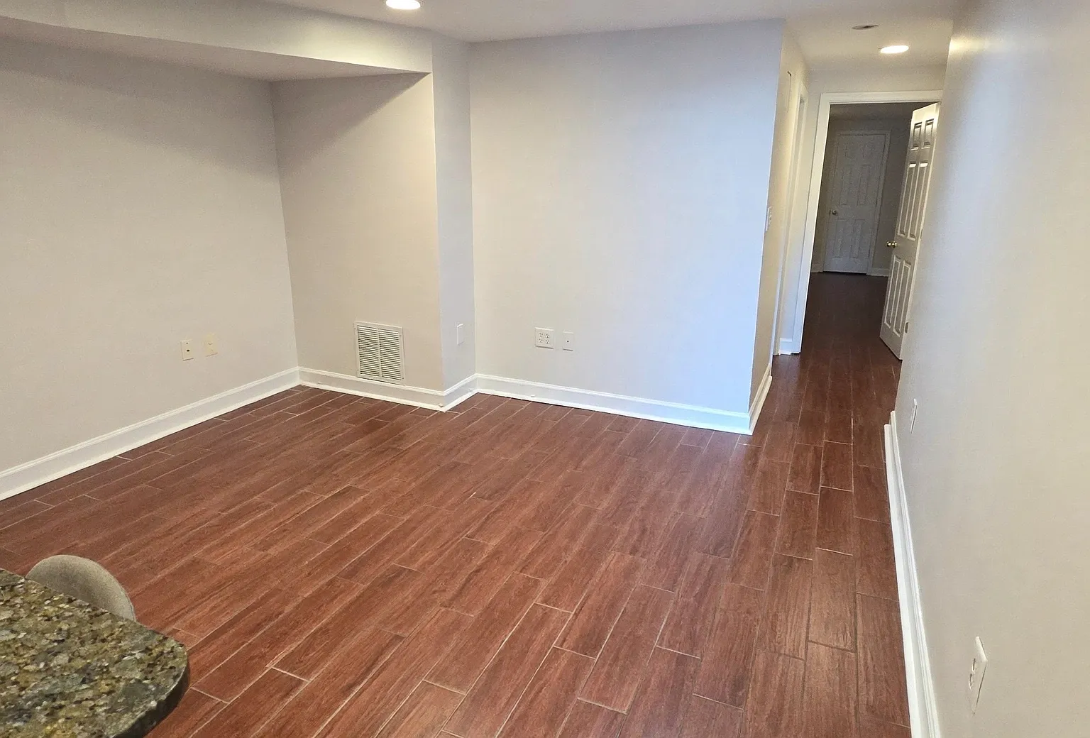 1 bed, 740 sqft, $1,950 — Photo 3